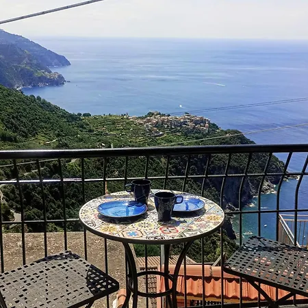 Azzurro Cinque Terre *